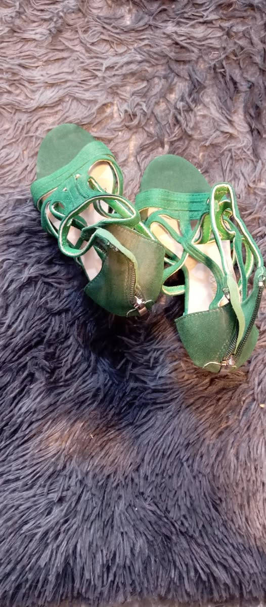 القطعه ب5حذاءفلات نسائي عنوان سبع البور مقابل صالون صباءبيوتي
التوصيل مجاني


**إذا كنت صاحب هذا الإعلان وتريد حذفه لأي سبب، رجاءا أرسل رسالة إلى الدعم الفني**