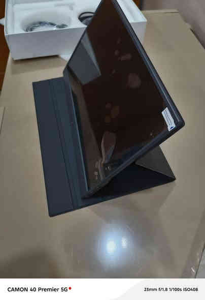 السلام عليكم شاشه جديد متنقله لدراسه والالعاب البلي وغيرها الوضوح 4k
السعر 75
***********
***********
