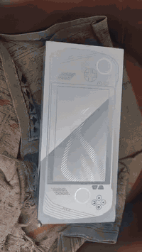 Asus ROG Ally z1
مستخدم قليل كلش نضافة 100 ٪

السعر 550 الف 
تواصل *********** واتساب 

مواصفات الجهاز💢
الشاشة: 1080 بكسل (FHD)، معدل تحديث 120 هرتز 4k تدعم FreeSync.
المعالج: AMD Ryzen Z1 اقوة معالج بجيلة
التخزين: 512 كيكة 
نظام التشغيل: Windows 11
البطارية: بطارية بسعة 6000 مللي أمبير في الساعة مع دعم الشحن السريع بقوة 65 واط شاحن اصلي
المنافذ: منافذ USB-C للشحن وتوصيل ملحقات خارجية، ومنفذ سماعة
نظام تبريد حراري Zero Gravity
