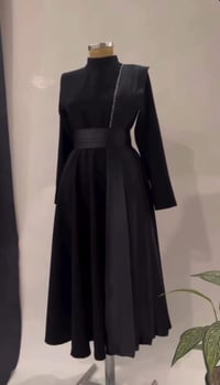 تصاميم ملابس • جميع القياسات • توصيل بابل