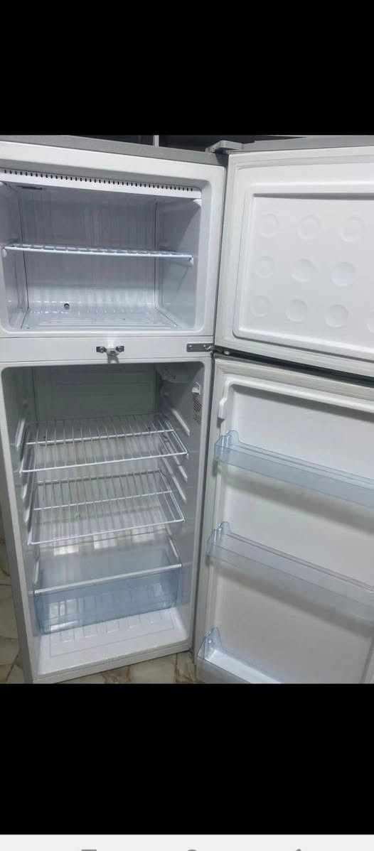 السلام عليكم غراض بيت مستعمله للبيع ثلاجه اخت الجديده ١٠قدم  السعر  ١٧٥   ثلاجه هيتاشي ٤ ابواب ب٧٠٠ مغسله مع خلاط٣٠ غساله سامسونج ١٣كيلو ١٨٥ براد كلش نضيف ماركه البلسان ب١٠٠كاميرا مراقبه عدد ٢ غير مستعملات ب٤٥ مكنسه كهربائيه ب٣٠ سبب البيع الانتقال والاسعار بيها مجال للشراي مكان تقاطع درويش المعالف قرب جامع البستاني


**إذا كنت صاحب هذا الإعلان وتريد حذفه لأي سبب، رجاءا أرسل رسالة إلى الدعم الفني**