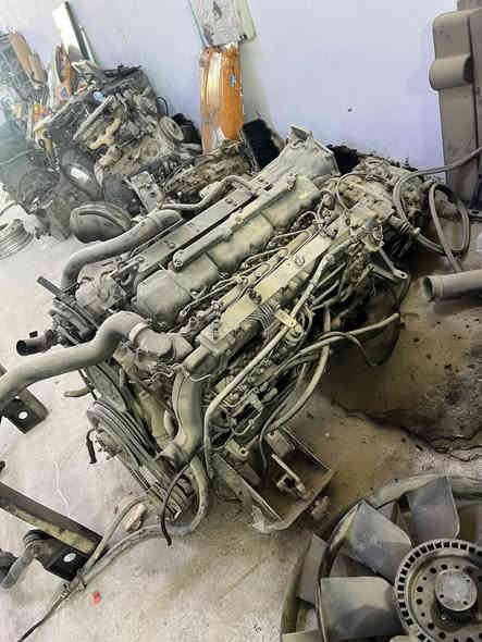 السلام عليكم جميعا محرك MAN 6 سلندر حاويه الماني مع الگير ضمان العنوان الديوانيه مجمع الجبوري مقابل معمل غاز الديوانيه للاستفسار .. *********** .. ‭ 07756 981291‬
