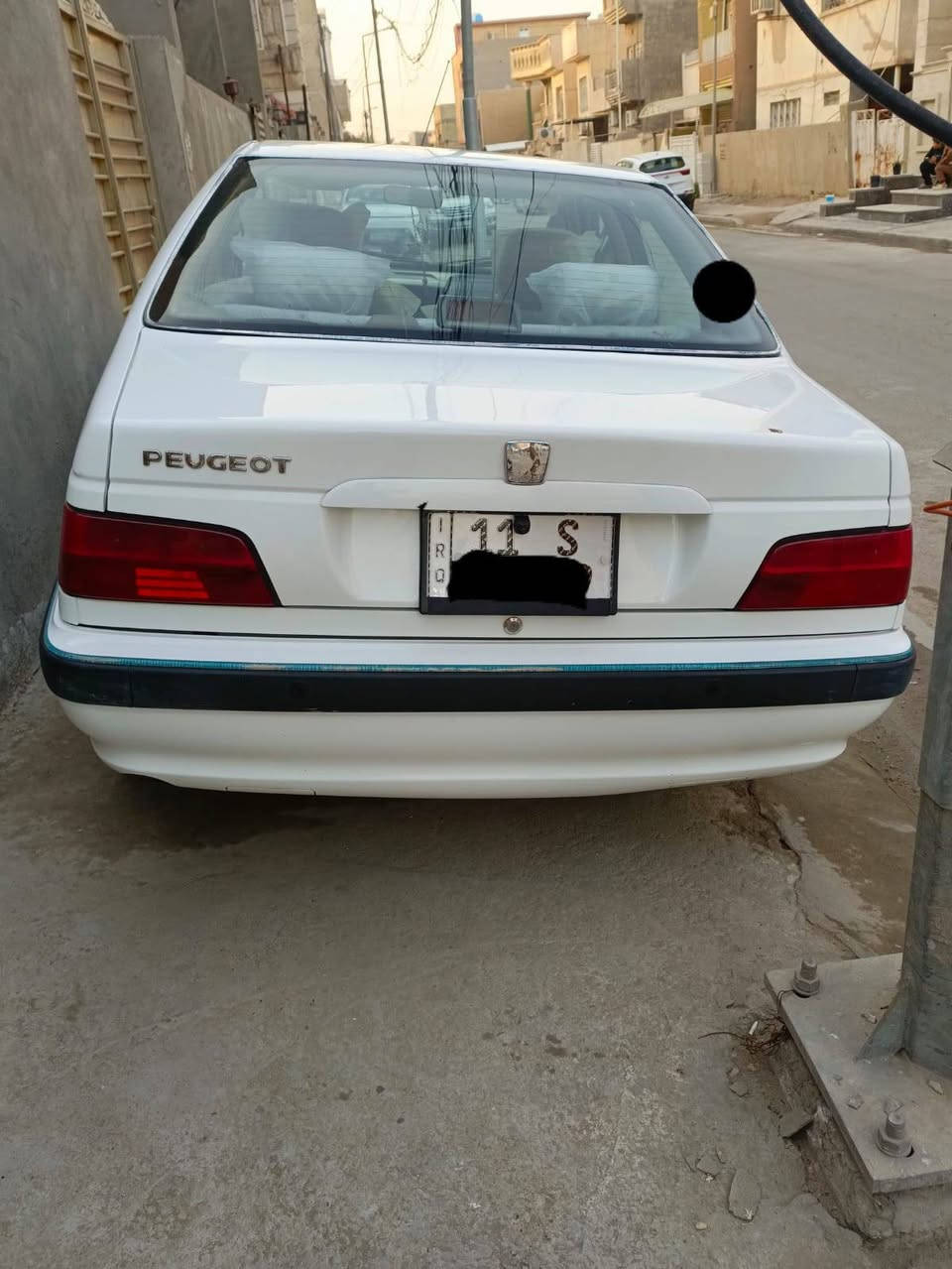 السلام عليكم بيع سياره بيجو بارص. ايراني موديل 2022 اللون ابيض باسمي رقم انكليزي مكفوله من الضربه والصبغ صدر جديد خلف امامي مال شركه تخم تاير جديد سبيرما نازل السياره جديده جدا على ايدي ماشيه 58 كيلو متر اللي يحب يشتري يتصل على الرقم ***********
