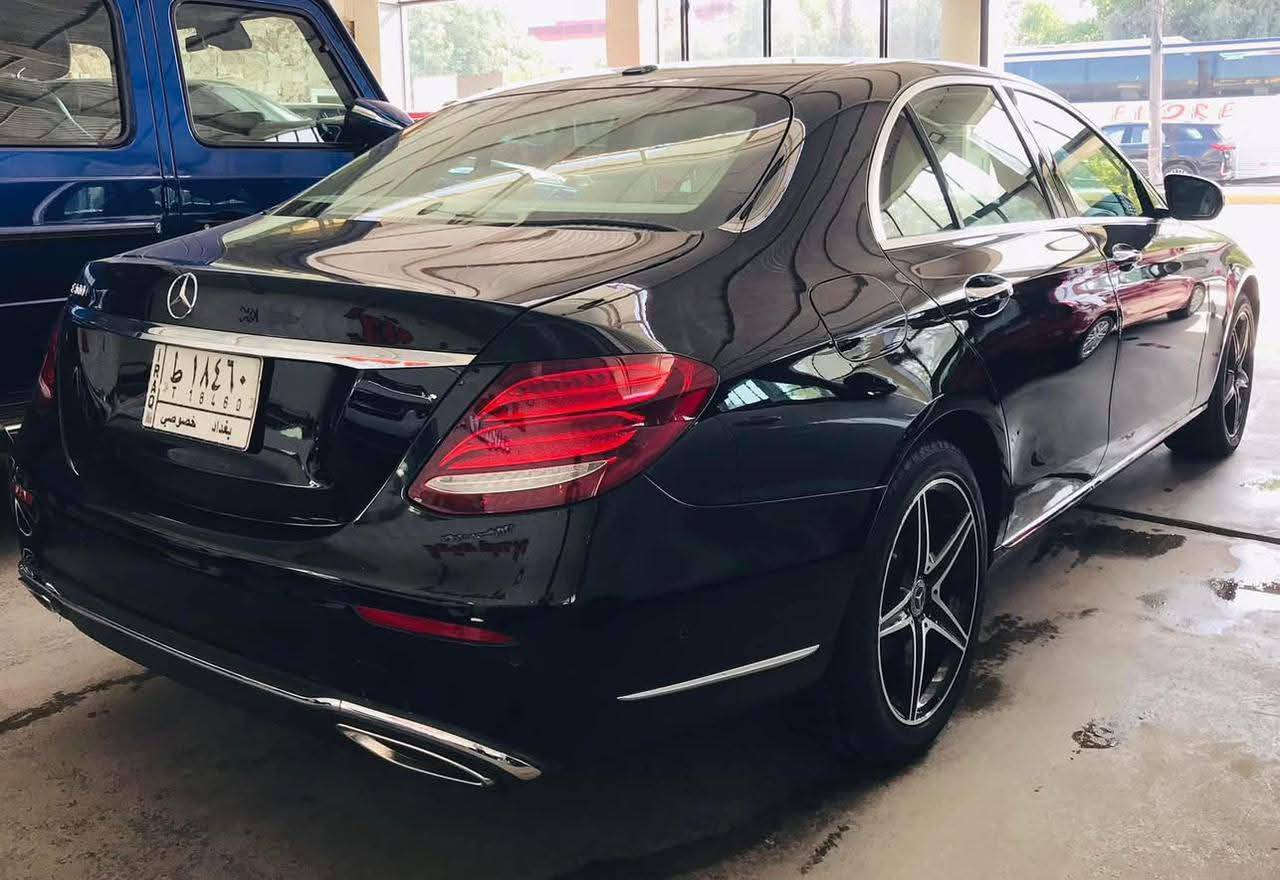 السلام عليكم 
مارسدس 
2018

E300

المواصفات 
سلايد روف
المقاعد جلد
كراسي كهرباء 
كأمره دواره
فول تحكم استيرن 
بصمه ابواب
بصمة تشغيل 
ويل كب
تبريد  خلفي
شاشه كامله
سستم اناره داخلي
حساس امامي خلفي 
بجم زنون
صندوق كهرباء 
تبريد لمس

وارد  امريكي 
بدون ايرباك 
حادث 

الاتصال على الرقم 
***********

العنوان معارض النهضه معرض الجمهوريه
