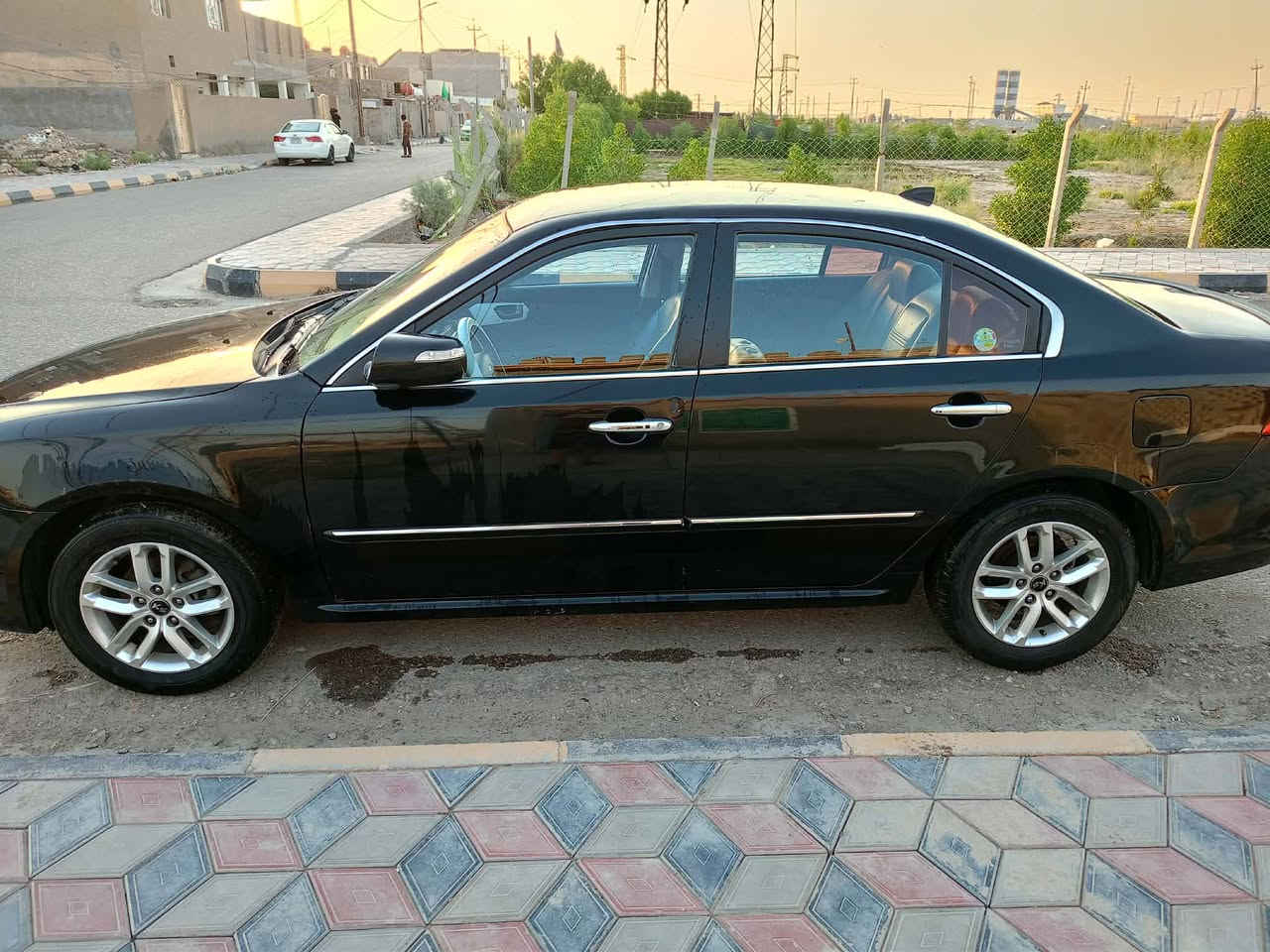 اوبتما ٢٠٠٩
فول موصفات ماعده الفتحه
 بصمه تشغيل عن بعد مري شفط اشاير بالمري 
كامرا شاشه كشنات جلد تدفئه بالكشن كشنات كهربائيه مكينه الفين رقم اربيل مطابق للسنويه والشاصي ولبيلات الباب كله مطابق مكانه واسط ***********
