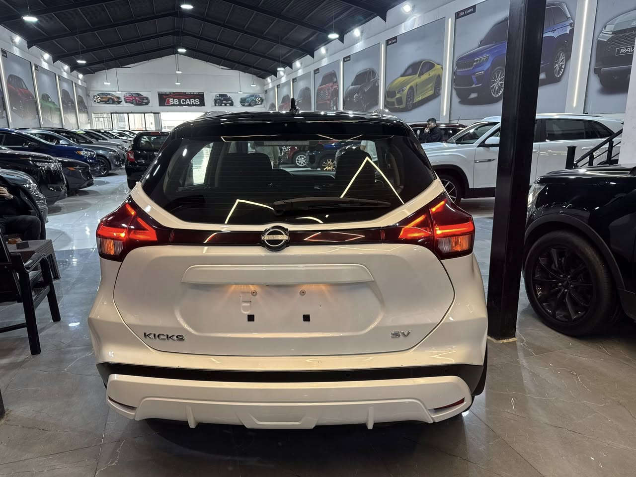 Nissan kicks SV 2024
سعر بلاش ١٢٧$🔒🔥 
***********
***********

مواصفات SV
كيج الكتروني
وياله ١٩
رادارات ٣٦٠ درجة
بصمة
 تشغيل عن بعد
وياله ١٨
صقف اسود
شاشة 
كاميره
تحكمات ستيرن
ماشية ٢٢ الاف مايل
❌بجم سليم و خلفي سليم ٣ قطع جانبي صبغ
إرباكات سستم ١٠٠/١٠٠
موجودة 📍اربيل SB cars🚘 
سيارة بدون رقم تترقم شمالي ١٥ ورقة

***********
***********
