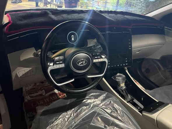 توسان 2022 فول مواصفات مكفوله كفاله عامه نضيفه فوك متصور الحادث كما موضح في الصوره $220
***********
