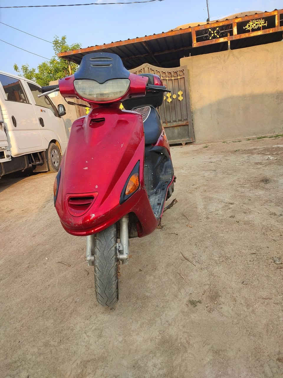 السلام عليكم شباب دراجه فراشه فحل  كلشي شغال بيها سلف هندر كهربائيات مكينه لاتنقيص ولا تبخير مكانها حله مركز وهذه رقمي *********** أو تفضل خاص
