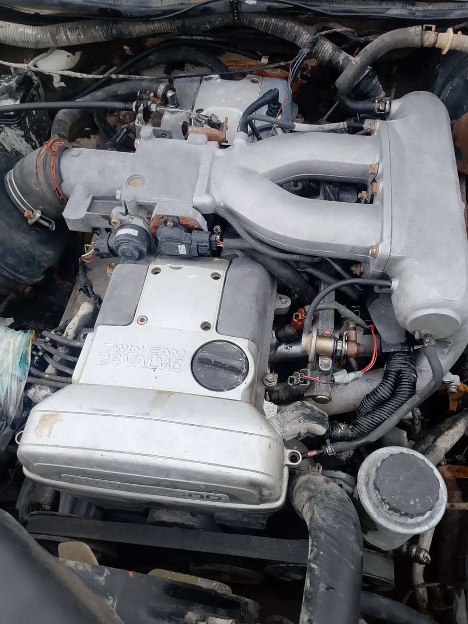 سلام عليكم يوجد مكينه ثنين ونص كامله شرط تشغيل وبعدها بل وصل مال حمدان ***********
