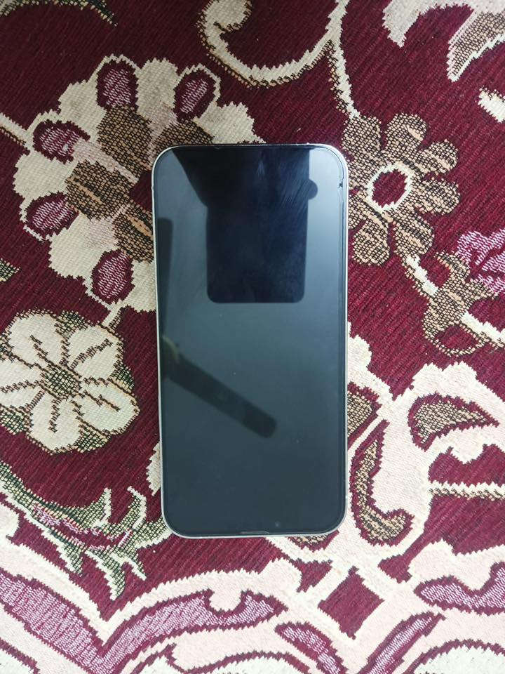 سلام عليكم 
تلفون ايفون 13 برو ماكس للبيع 
السعر 650 وبي مجال 
الاستفسار الاتصال عل الرقم الاسفل
***********
