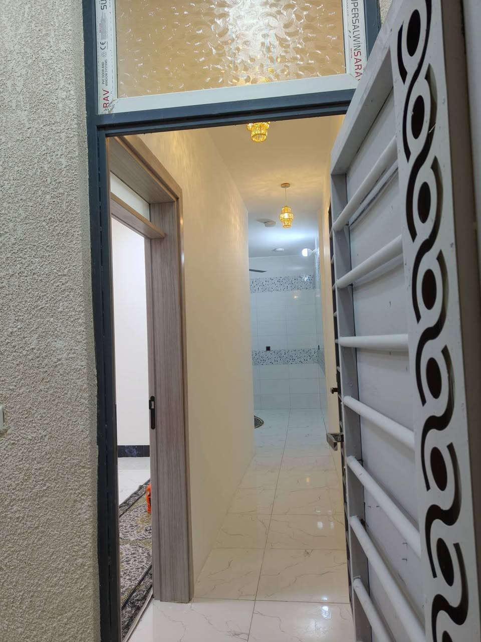 دار لبيع 50 متر البوبيات اسواق برتقاله كيلوين و700 متر عن لاامام غرف نوم 2 استقبال صاله مطبخ شغل درجه اولى السعر 63 وبي مجال بسيط جدا *********** ابو امير
