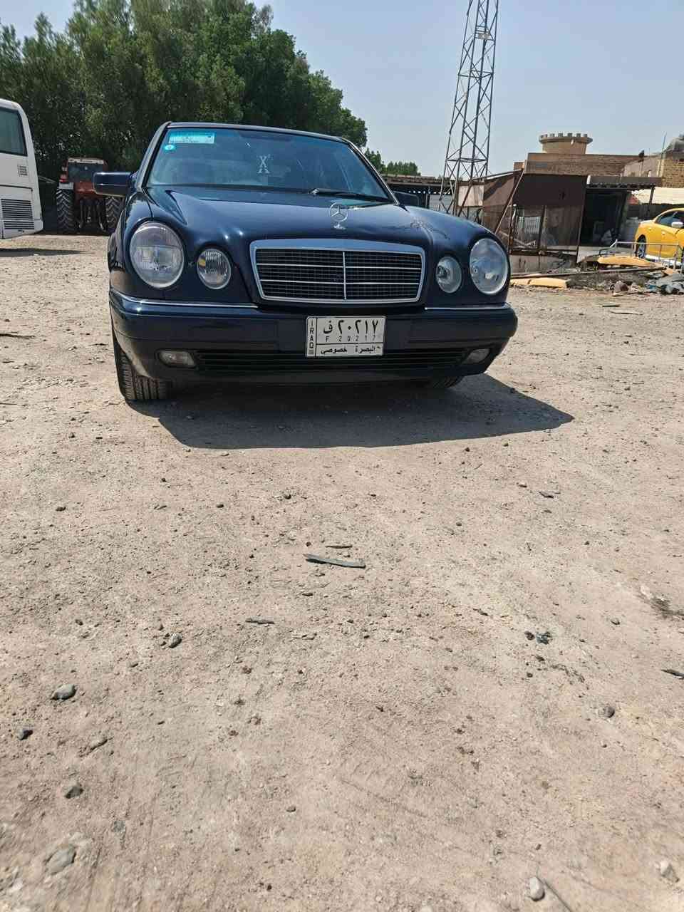 مارسدس أم عيون موديل 96 محوره ففتي بسمي حداديه  جديده غرفه جديده سياره مكفوله مصبوغه جماليه  عنواني ناصرية ***********مكينه وكير جديد  السعر 70وبيه مجال قليل رقم الجديد انكليزي رقم بصره
