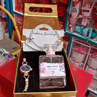 مكتبة عشتار • هدايا عيد الحب • القشلة