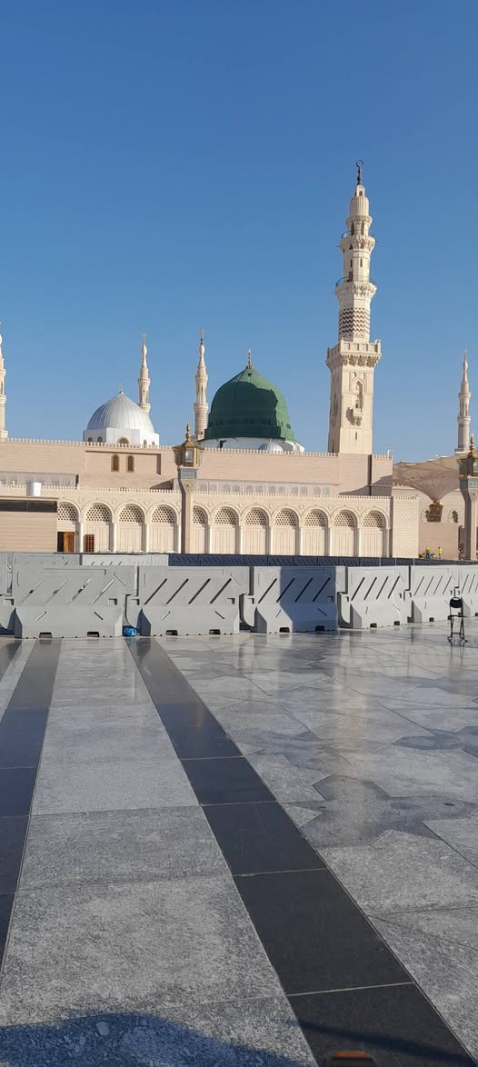 اعلان _ اعلان  تعلن شركة بلد الخضراء للحج والعمره  والزيارة عن  برنامج العمره المفرده لشهر 
شوال بعد عيد الفطر المبارك ( برأ باص🚌🚌🚌
البرنامج  / رحلة العمره لشهر شوال برأ باص سياحي وحديث والسكن في فنادق درجه اولى 
السكن في المدينه المنوره ٣ليالي مع ٣وجبات طعام بوفيه مفتوح والسكن في فنادق درجه اولى وقريبه للحرم  مع زيارة كافة المزارات في المدينه 
السكن في  مكه المكرمه  ٦ ليالي مع ثلاث وجبات طعام بوفيه مفتوح والسكن في فنادق ميسان المحبس درجه اولى  مع زيارة كافة المزارات في مكه المكرمه  ***************)**********
النقل في باص سياحي وحديث من بلد والى بلد  
هدايا الشركه  جنطه كبيره للسفر مع جنطه كتف وقبعه وربطات نسائيه مع احرام رجالي وكراسي تعليم المناسك  كل هذا بسعر  ٨٠٠ الف دينار عراقي وتشمل كافة الخدمات المذكوره أعلاه حملاتنا بادارة الحاج جاسم البياتي  للحجز والاستفسار اتصل  ***********  سارعو بالتسجيل وتسليم الجوازات العدد محدود  
اخر موعد لاستلام الجوازات  ١٣ رمضان المبارك 
سجل وسلم جواز ك واحنه بخدمتك  
فقط  ٨٠٠ الف دينار عراقي وتشمل كافة الخدمات طعام سكن نقل فيزا  مزارات  مناسك العمره ومن الله التوفيق
