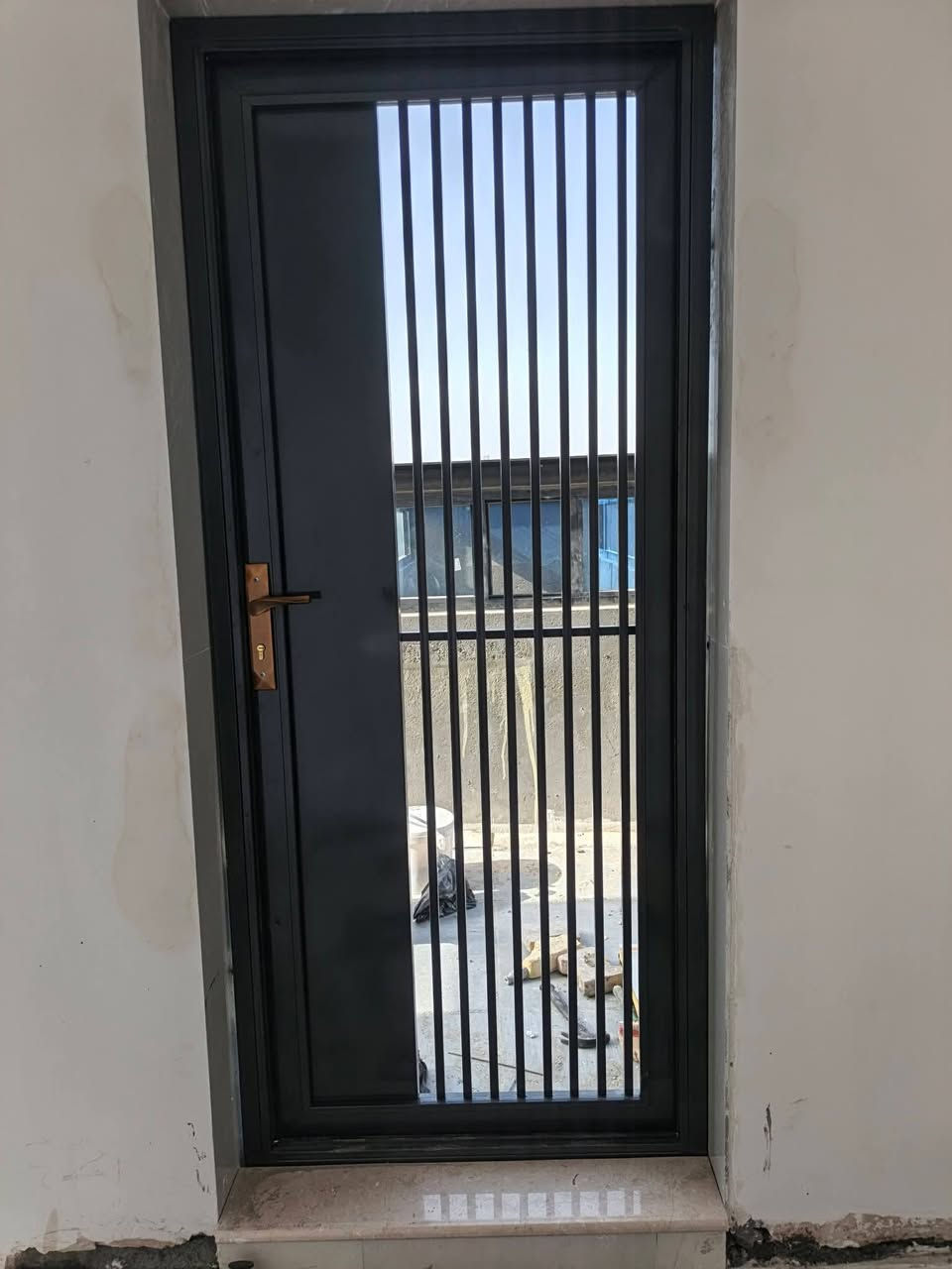 معمل بركات الزهراء الحداده عن توفر عروض خاصه بالاسعار وتشمل كافو أعمال الحداده الأبواب والشبابيك ومحجرات والسقائف إستفسار اتصال *********** وتساب *********** او زياره مقر عملنا الكئان في سماوه عرض فتره محدوده
