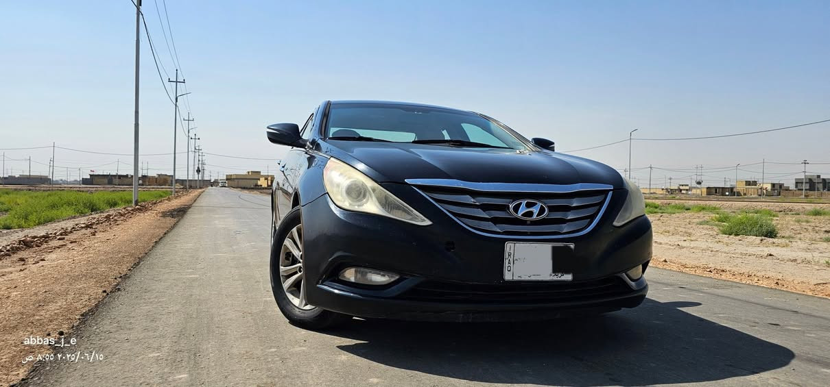 السلام عليكم 
#للبيع
سوناتا 2013 امريكي 
مكينة 2400 GDI مامفتوحة. 
حادث الجاملغ الامامي الايسر جهة السائق فقط بدون دواخل. السونار مرفق بالصور
مواصفات نص فول. 
 تحكم استيرن. كشن كهرباء. كشنات تدفئة. اشاير مري. 
السيارة جاهزة  مال جناي داخلة ادامة قبل شهر من تبريد ابلكات مجاول حدادية كاملة باتري. 
ازرق غير محدد. رقم كربلاء بأسمي سنوية نافذه لغاية  ١٦/ ١٢ / ٢٠٢٥  
السعر ١٠٢ وبيها مجال 
بابل قضاء القاسم 
مكلف بالنشر. 
صاحب السيارة ***********
