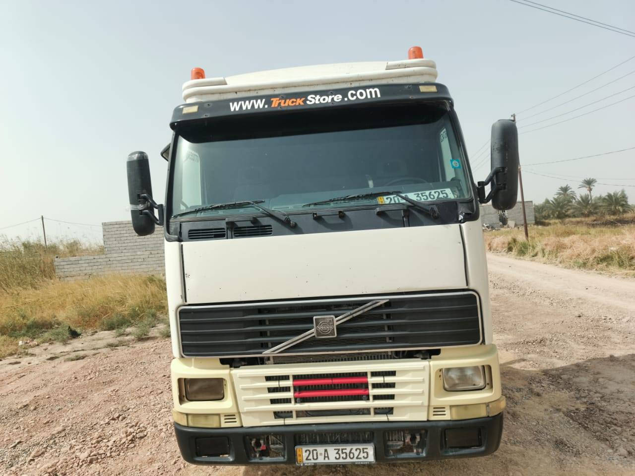 ڤالفو للبيع موديل 1995
مسجل عربانه 4 دناكير سنكل بلادي سياره مكفوله السعر 150$ سنويه جديده هزه جديد ارقام جديد العنوان ديالى 
رقم التلفون :***********
