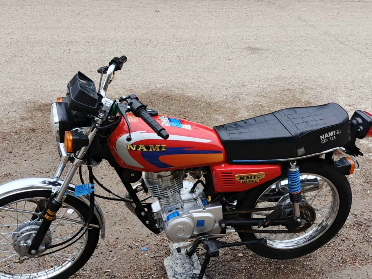 السلام عليكم ماطور تعمير شاصي 17 وتعمير 25 ماطور نضيف الرقم صاحب الدراجه***********
