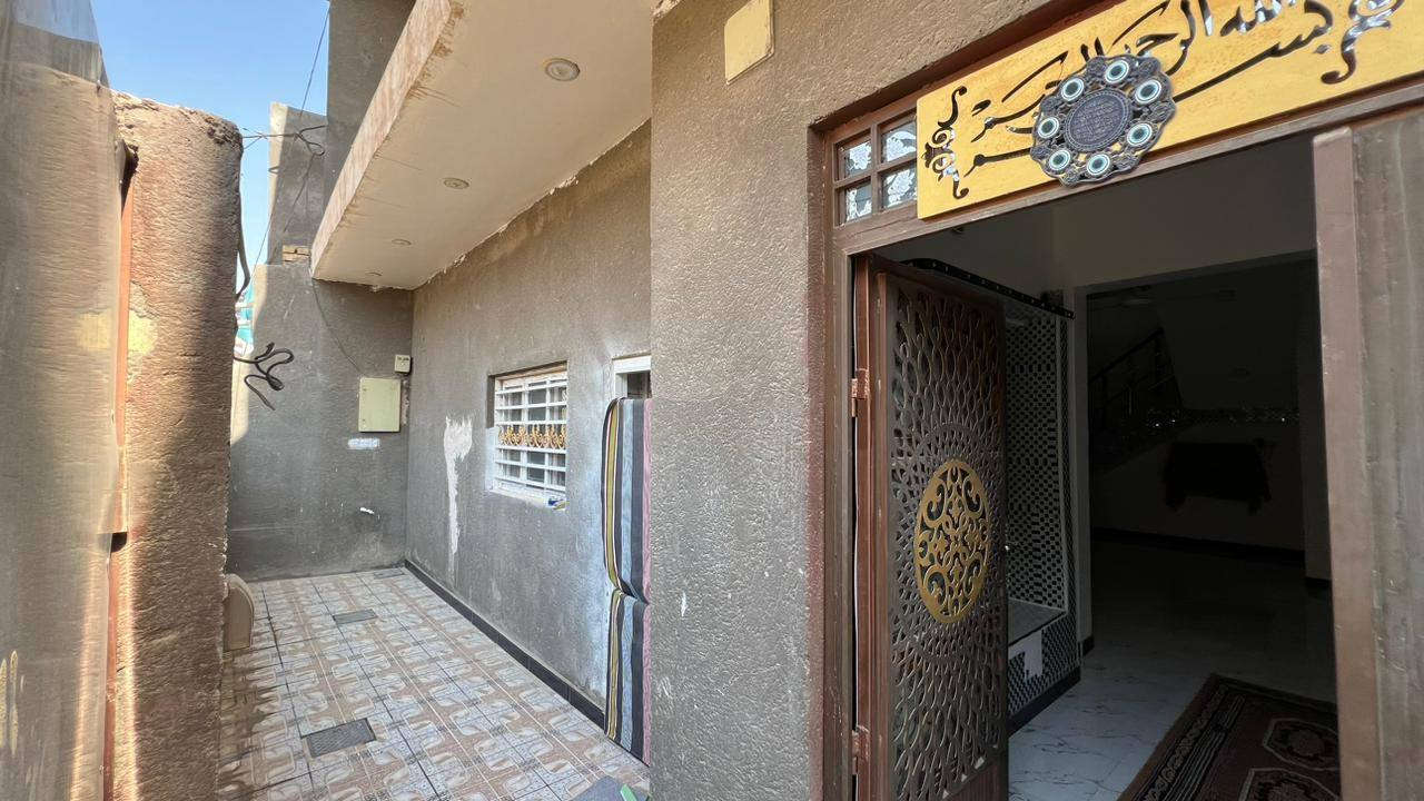 متوفر الان 
بيت للايجار ١٥٠متر طابقين مؤثث من مطبخ وسبالت وغرف نوم بناء حديث غير مسكون
باقي التفاصيل داخل صور عنوان قرب بيت عوده العكيلي 
 ***********
