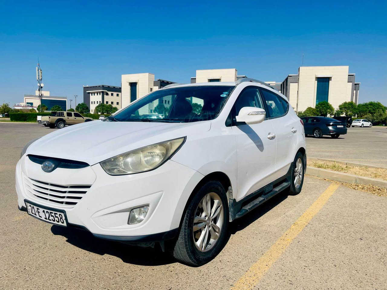 هۆندا تکسۆن 2013
ڕەنگی سپی بەفری
سەنەوی نوێیە بەناو خۆمە
کۆبۆنی بەنزینی لەگەلە 
شوێن هەولیر
واتساب ***********
نرخی145
.
هوندا تكسون ٢٠١٣
لون ابيض ثلجي
سنويه جديد بأسمي
مع كوبون بنزين
مكان أربيل 
واتساب ***********
سعر١٤٥ أربيل, العراق
