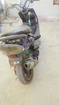 دراجه عدله مال لعب سعره 300وبيه مجال مستعجل على بيعته الرقم 0773836223...