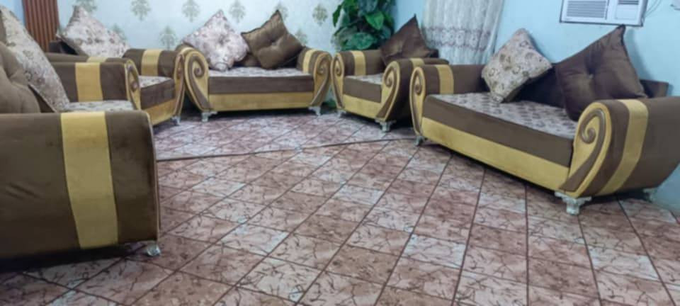 غراض البيع نضيفات كلش الثلاجه 180 الزوليه اج دي ويه  التخم تكمه 10مقاعد السعرالزوليه والتخم 250 تصل على رقم ***********حي البساتين
