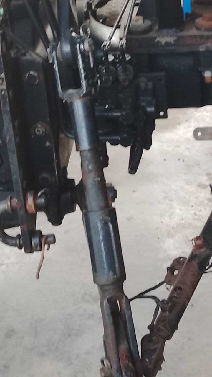 سلام عليكم اخوان عندي هاي المكينه لبيع مكفوله كفاله عامه  2014 تواصل علئ هاذء الرقم ***********
