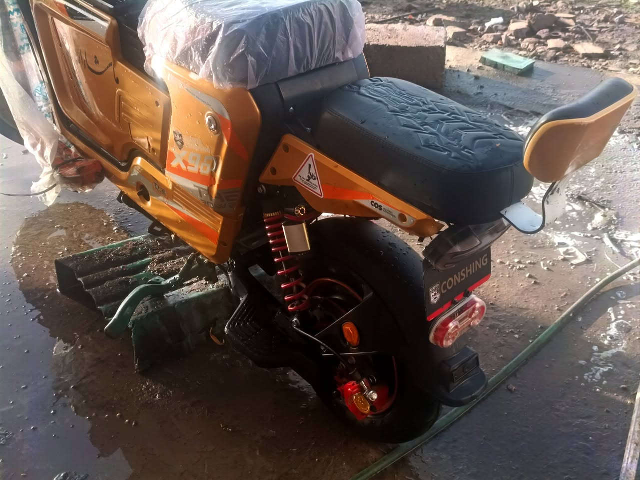 للبیع باسکیل شحن ئکس ۹۰۰ تایە جدید بتاریات جدید کل شرت
۰۷٥۱٥۷۳۰۰٥٤
