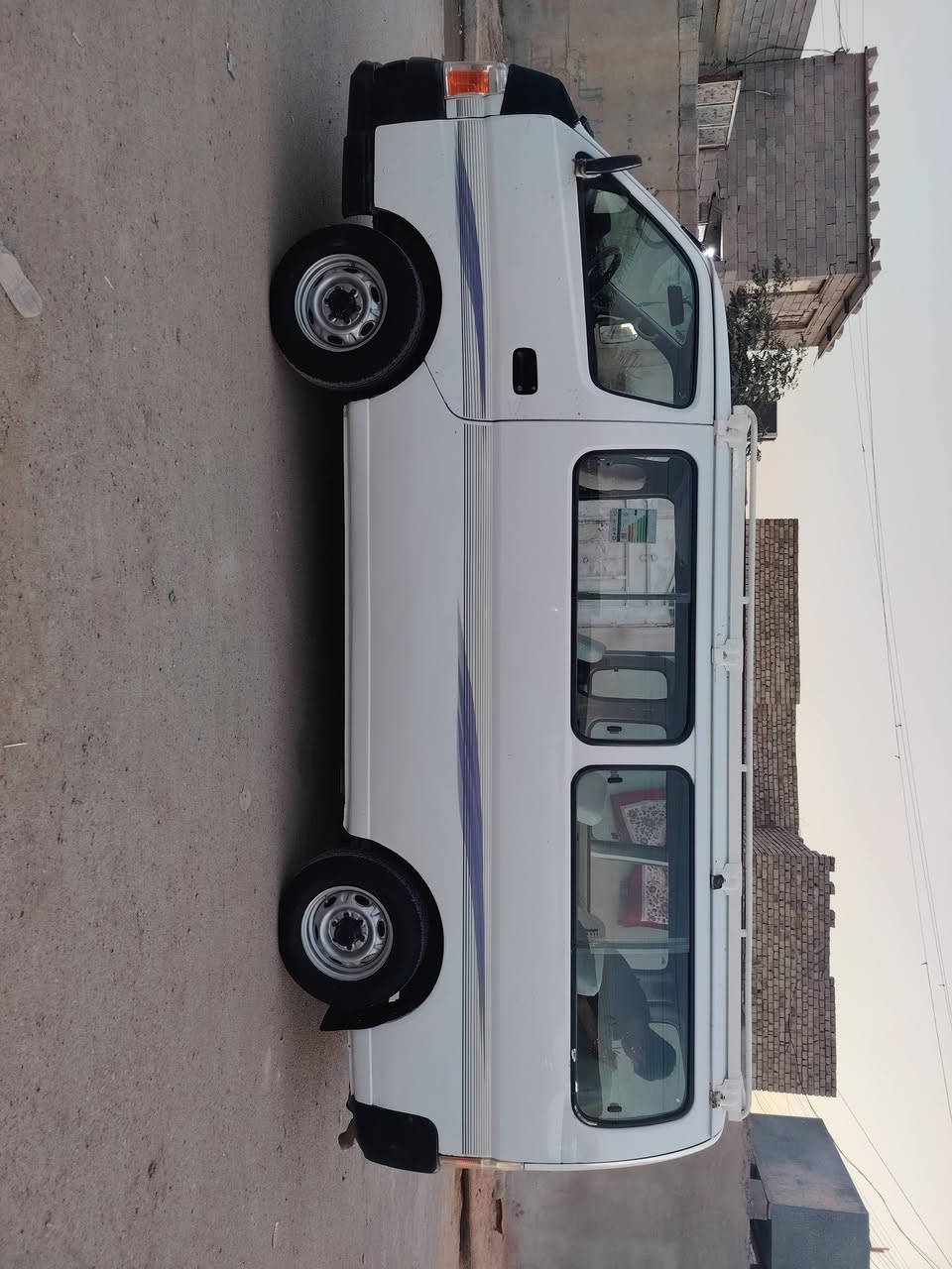 السلام عليكم نيسان 2009 رقم بغداد بسمي شرط تحويل مصفره غرامات مكينه ففتي تخم تاير جديد سياره جاهزه للشارع مكاني بغداد بيها مكانات صبغ السعر 88 وبيها مجال قليل الاستفسار الاتصال على الرقم ***********
