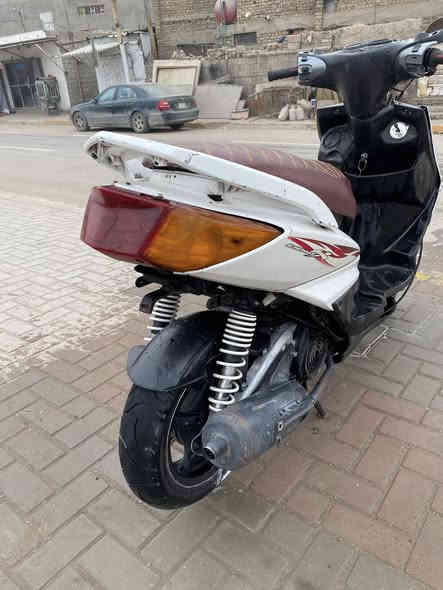 سكنس للبيع وذا اكو مراوس عادي
الدراجه تشتغل بس ابيع كوم حديد 
قيم واخذ 
تفيدك هلا بيك 
مكاني دوره ابودشير 
رقمي ***********
