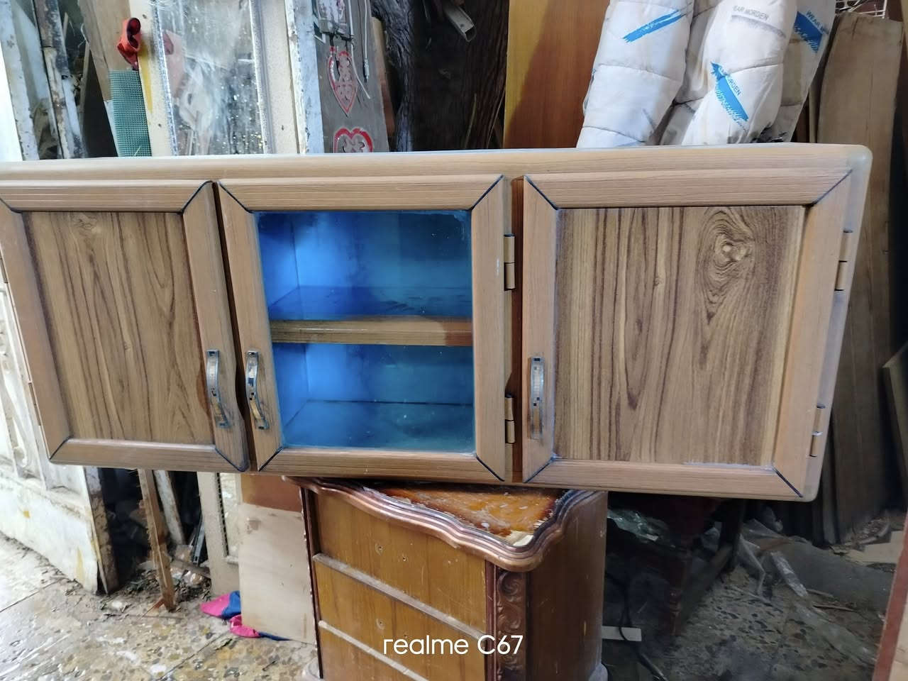 بوفيه مترين وربع وارتفاع 95سم ///السعر 95الف////ملحق تزكام المنيوم الطول متر و40سم//السعر 35الف التواصل العمارة حي النداء شارع الحسينيه فرع فرن صمون الكرار تلفون ***********
