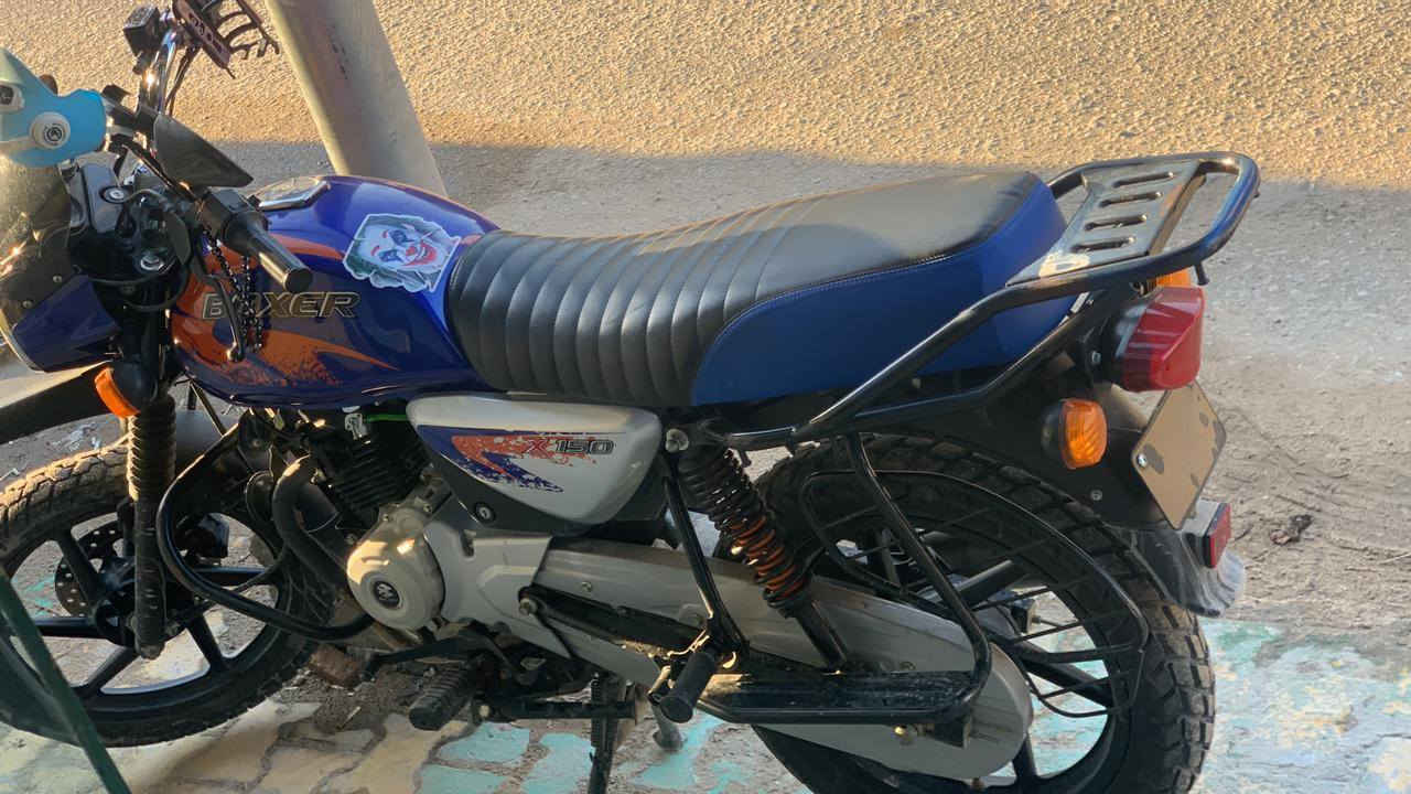 السلام عليكم دراجه بوكسر موديل 2023 جدیده طالعه بشهر ال 9 ماشیه   19.000  بس یعنی جدیده معروضه للبیع 1900
ملیون وتسمعميه  وبیها مجال بعد مکانی کربلاء هذا رقمی للتواصل ***********
