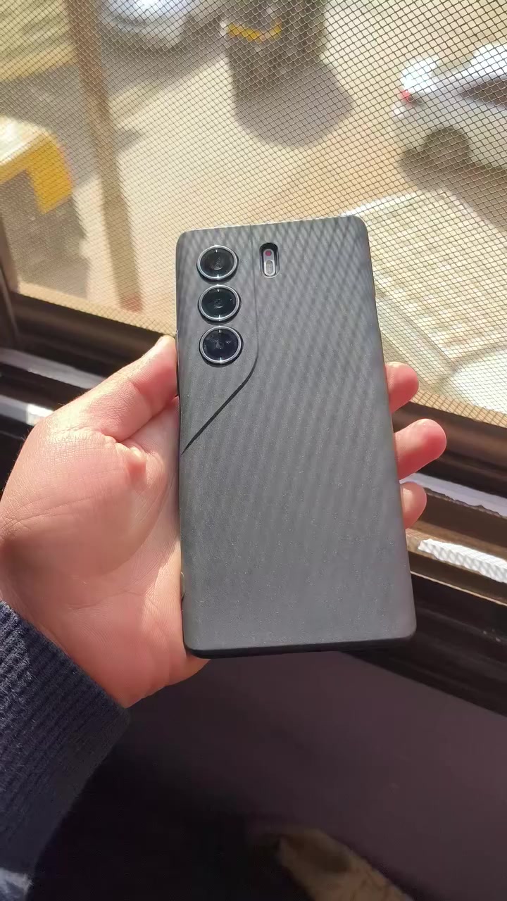 بسم الله الرحمن الرحيم
جرابات TECHNO CAMON 40 PRO 5g
اعداد محدوده 🚨
- الشفاف : ١٥٠ جنيه              -متوفر : ١٣ قطعه 
- الاسود السليم : ١٥٠ جنيه.    - متوفر : ٣ قطع 
- البامب الانيمي : ٢٥٠ جنيه.  - متوفر : ١ قطعه 
- الاسود الإطار : ٢٥٠ جنيه    - متوفر ١ قطعه  
- الاسود الشمواه أو الكحلي : ٢٢٥ جنيه.                   متوفر : ١ قطعه اسود ـ ١ قطعه كحلي ) 
- الاسكرينات الباكدج ( ٢ سكرينه زجاج اماميه + ٢ جيلاتين للكاميرات ) : ١٧٥ جنيه          - متوفر : ٢ قطعه 
- باكدج ٣ قطع اسكرينه اماميه " جيلاتين " ١٢٠ جنيه 

الفيديوهات توضحه شكل الجراب علي الجهاز و تجربه الازرار ✅


**إذا كنت صاحب هذا الإعلان وتريد حذفه لأي سبب، رجاءا أرسل رسالة إلى الدعم الفني**