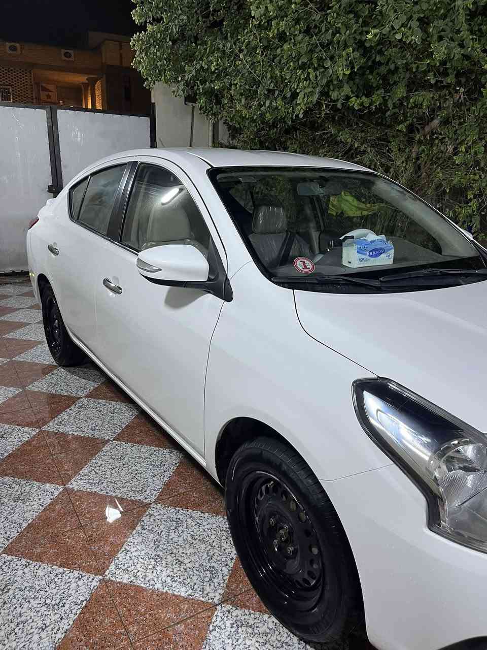 نيسان صني مصري مديل2025 كفاله عامه من رصعه وماشيه٦٠ سعر١٢٧وبيهه مجال تواصل***********
