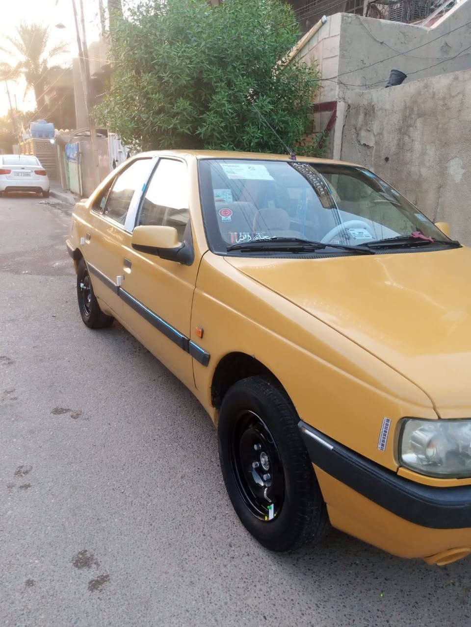 سلام عليكم بيجو لميس 2015سياره كفاله عامه من ضربه من تبديل من صبغ برغي ما مفتوح بيها كلها عل بلاد كير مكينه تبريد ثلج 🥶 خير من الله صدر امامي خلفي تخم تاير جديد صبغ وياله حراري غرفه جديده سياره كلها بلاديه كهربايات كلها شغاله  بلاد تجي شوف بعينك مال بيت  بسمي مصفره هيئة وغرامات سعر 47وبيها مجال حك جيه كلشي اكو بل سوك مكاني بغداد زعفرانيه ***********
