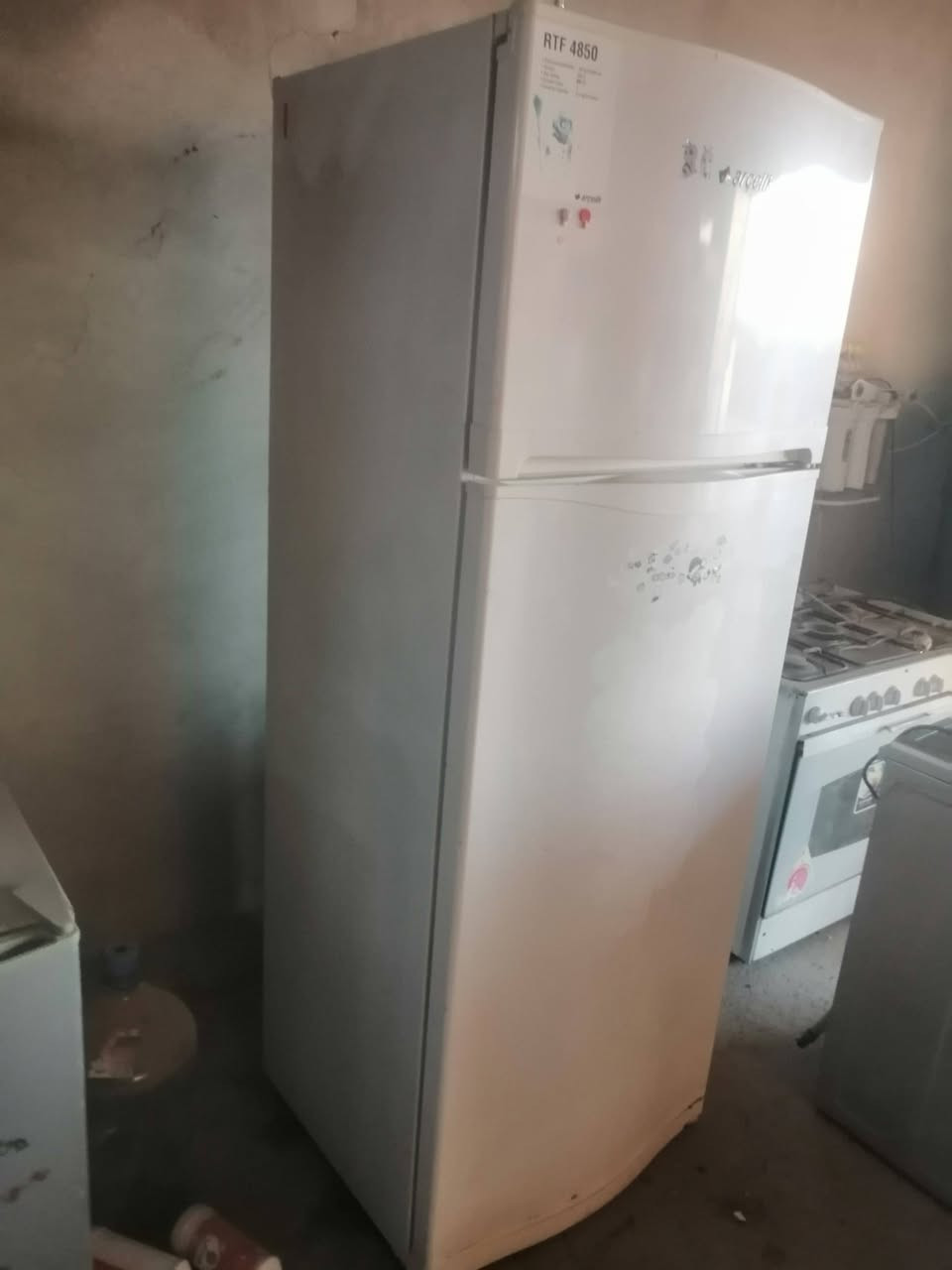 تلاجة للبيع و نظيف ضمان 10 يوم حجم 16 قدم عنوان مخيم كبرتو تابع دهوك رقم واتساب *********** محل بيوار شنكالي رقم واتساب *********** توصيل دهوك سنجار فقط
