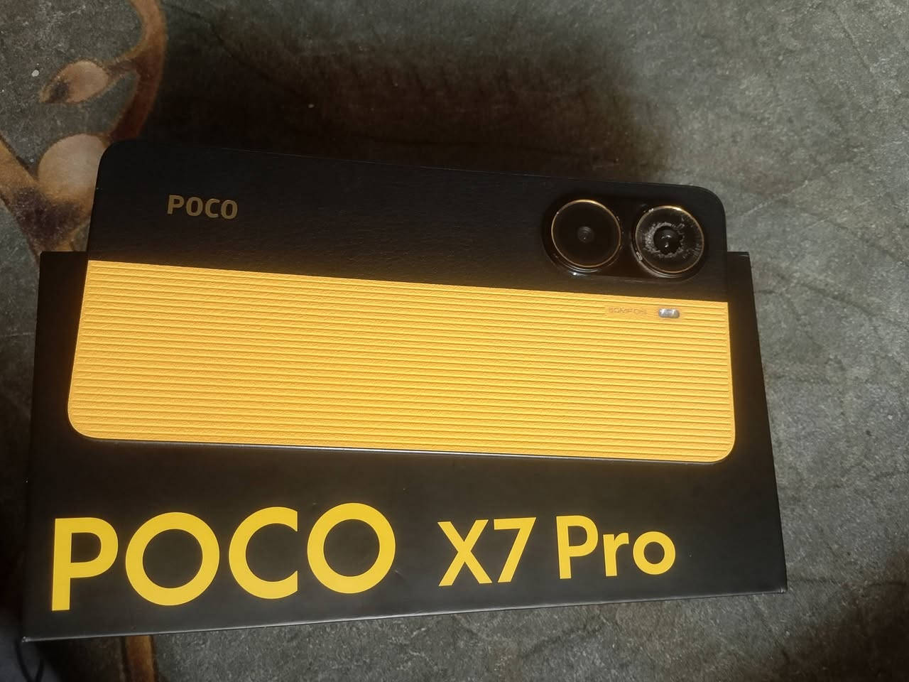 بوكو اكس 7 برو 
ذاكره512 
داخلي 12
بوبجي 120 فريم 
جديد كامل ملحقات وفقط جامه مال عدسه نضربت كامره مبيها ايشي يعني تخلي جامه ب5 الف وبس *********** وتساب فقط
