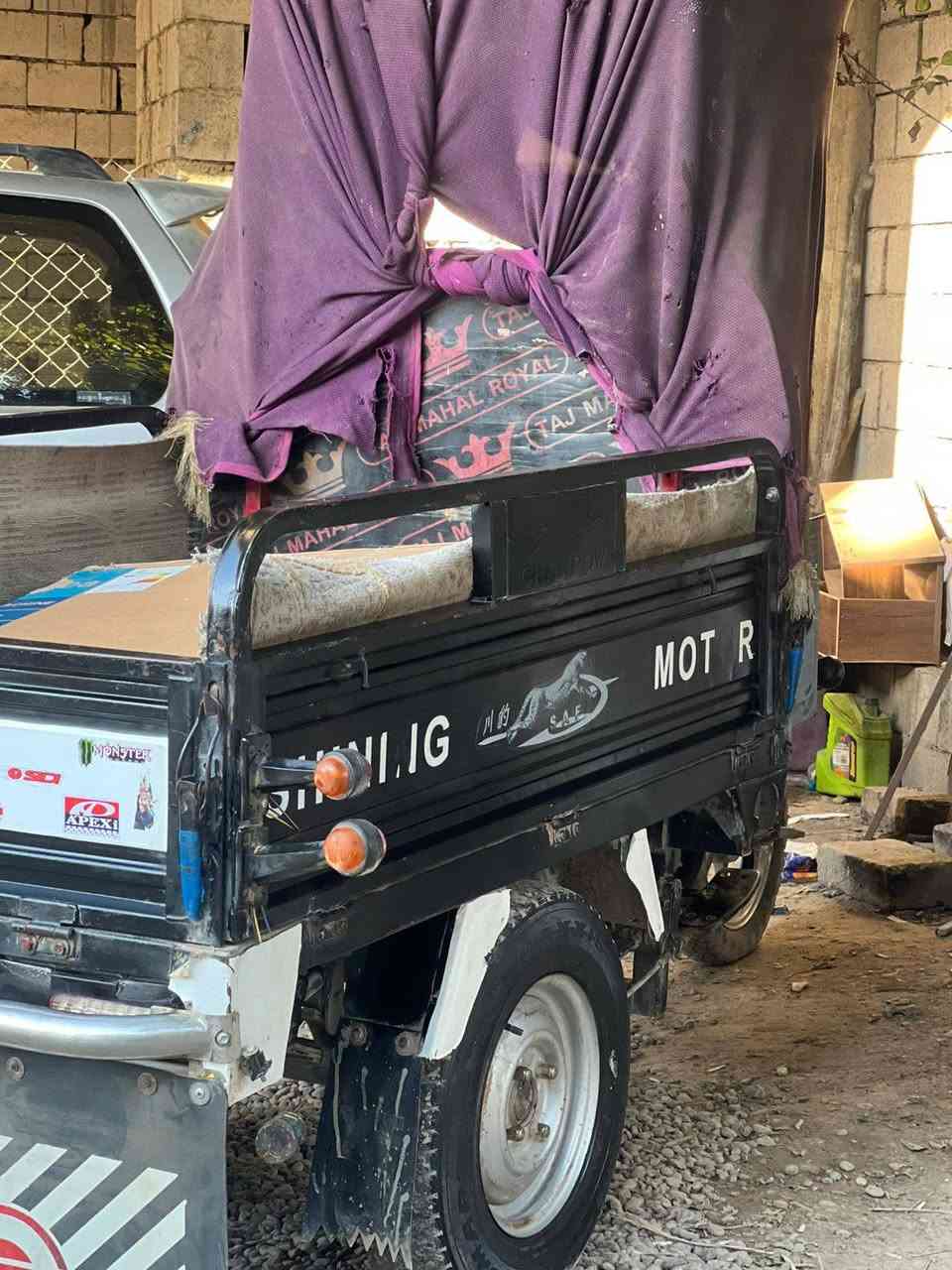 سلام عليكم ستوته للبيع موديل 20 محرك 25 صار يومين من شديته كامله مكمله ستوته شرط من كلشي كله جديد بيها الستفسار *********** او خاص المكان سامره
