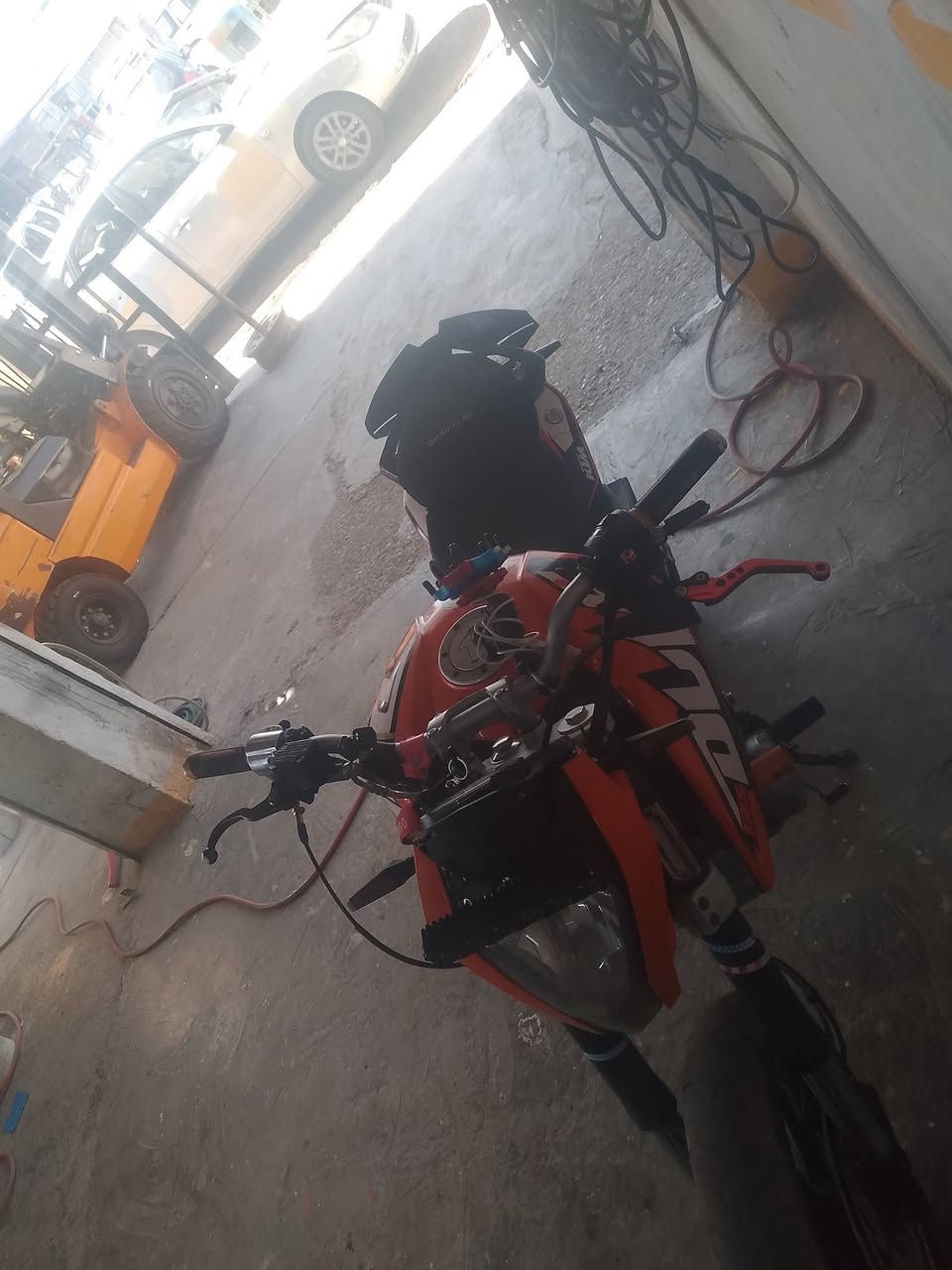 خلك زؤر داواي كرد يسه داي ئه نيم بؤ فرؤشتن KTM200ياباني هه مو شتيكي لؤكه سعري ٧٥٠ هزار كمي معمله شؤين كلار ژم***********
