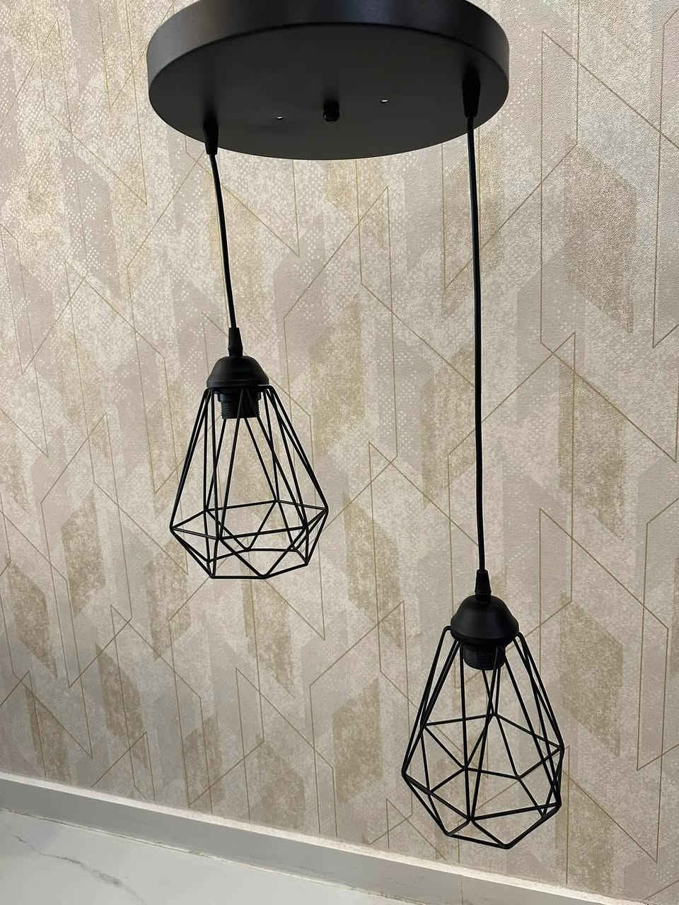 Black Pendant Light : 30,000 IQD
White Pendant Light: 15,000 IQD
Gas cylinder: 30,000 IQD
Modex Wide Chute Slow Juicer: 85,000 IQD


**إذا كنت صاحب هذا الإعلان وتريد حذفه لأي سبب، رجاءا أرسل رسالة إلى الدعم الفني**