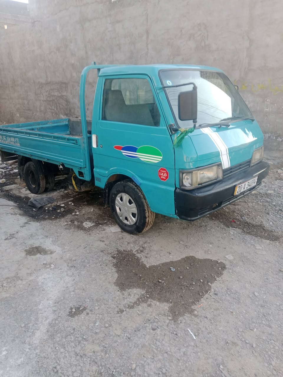 سلام عليكم كية بنكو موديل 1994رقم ديالى انكليزي سنوية لل30 مكينة كير أكسل محرك خير من اللة دوشمة جديدة العنوان بغداد جسر ديالى السعر 43 رقم هاتف ***********
