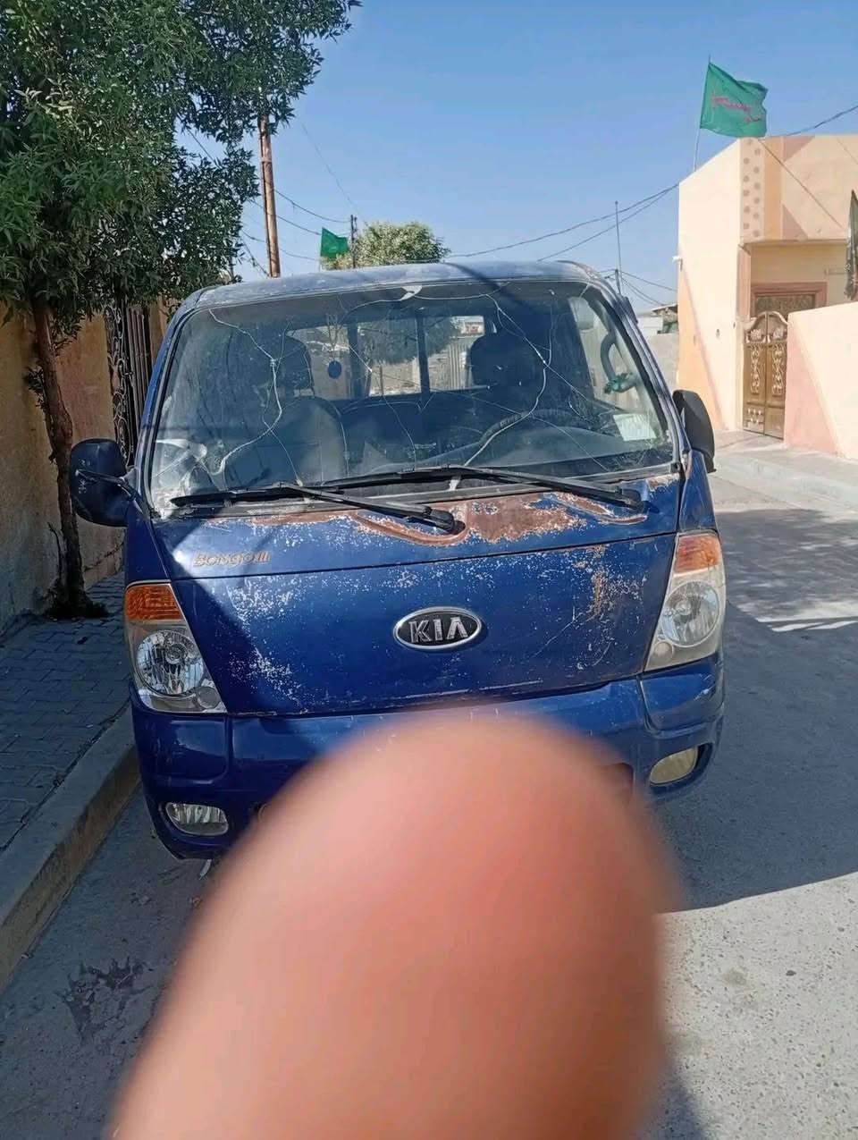 السلام عليكم
سيارة دمعة موديل 2005 رقم شاصي مكينة 700 محورة كير اكسل مكينة خير من الله
السعر 75 وبيها مجال
العنوان بغداد / الفضيلية
الرقم / ***********
