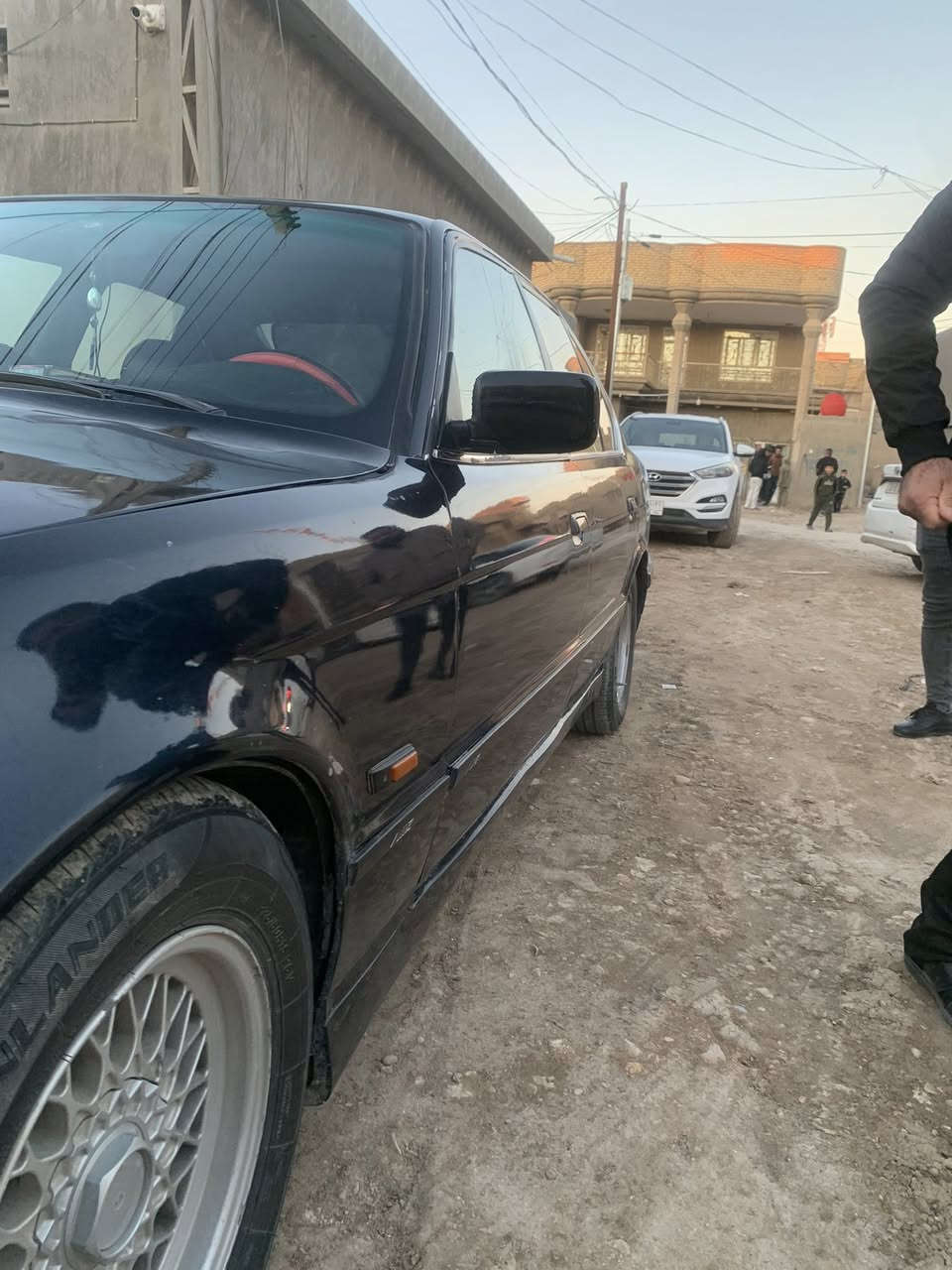 Bmw 535
كير عادي السياره رقم بغداد دولي سنوية ل 29 بأسمي تحويل ثاني يوم مكينة 3500 محرك وكير مكفولات تبريد شغال باتري جديد تايرات جدد 
المكان بابل / الحله
السعر 45 وبي مجال

‭0782 705 9376‬
