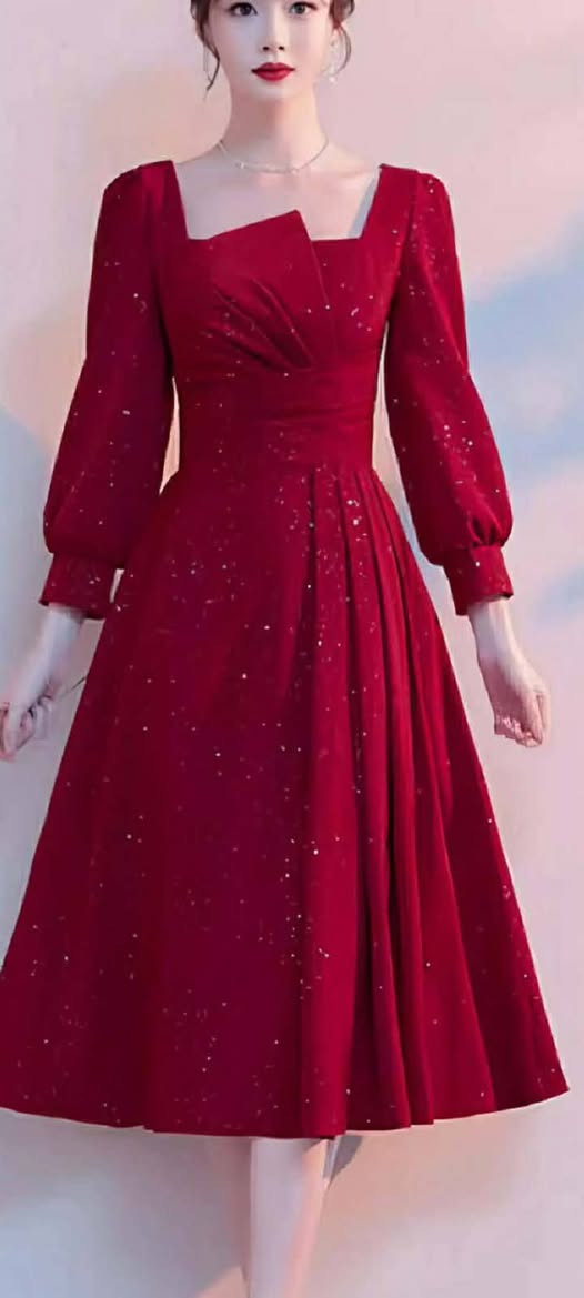 كشخة العيد السنة غير مع أجمل الفساتين الكورية! ✨👗
​تألقي بأحدث الموديلات الكورية الناعمة والأنيقة، خامات تجنن وتصاميم ترضي ذوقج وتكمل أناقتج بالعيد.
​وفرنالكم تشكيلة جديدة بأسعار خيالية:
​الأسعار: من 25 إلى 40 ألف دينار فقط! 💸
​التوصيل: 3 آلاف دينار بس لكل محافظات العراق! 🚗💨
​لا تفوتين الفرصة، الكمية محدودة والطلب عليها سريع!
للحجز والاستفسار، راسلينا على خاص الصفحة وحجزي قطعتج قبل لتخلص. 💌
​#فساتين_كورية #كشخة_العيد #تجهيزات_العيد #أزياء_العيد #فساتين_بنات #العراق #بغداد #تسوق_اونلاين #توصيل_العراق


**إذا كنت صاحب هذا الإعلان وتريد حذفه لأي سبب، رجاءا أرسل رسالة إلى الدعم الفني**