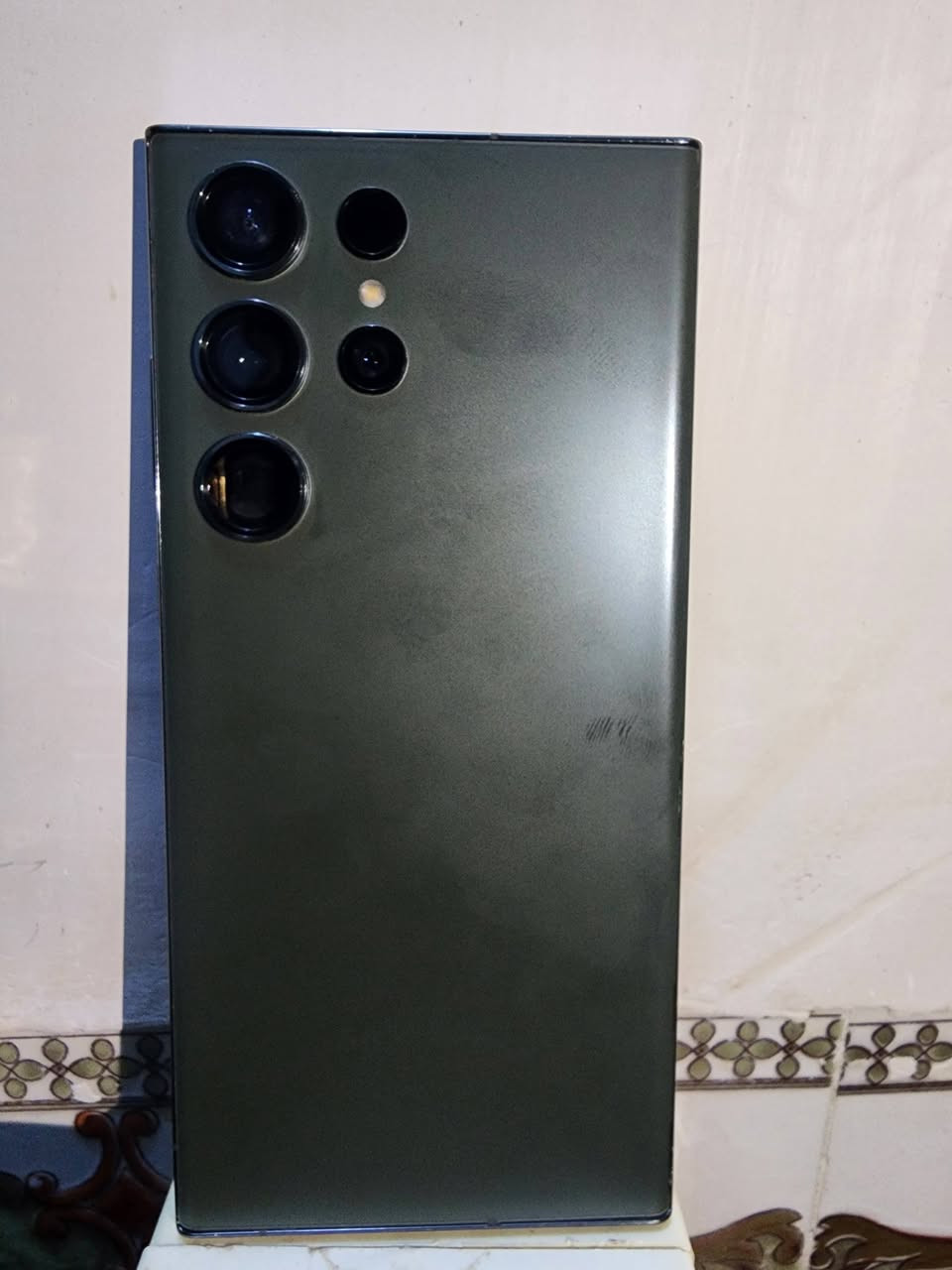 للبيع الترا 23 نضافه فول مكفول من كلشي
كامل ملحقات 
السعر 800 وبيه مجال للشراي
***********
