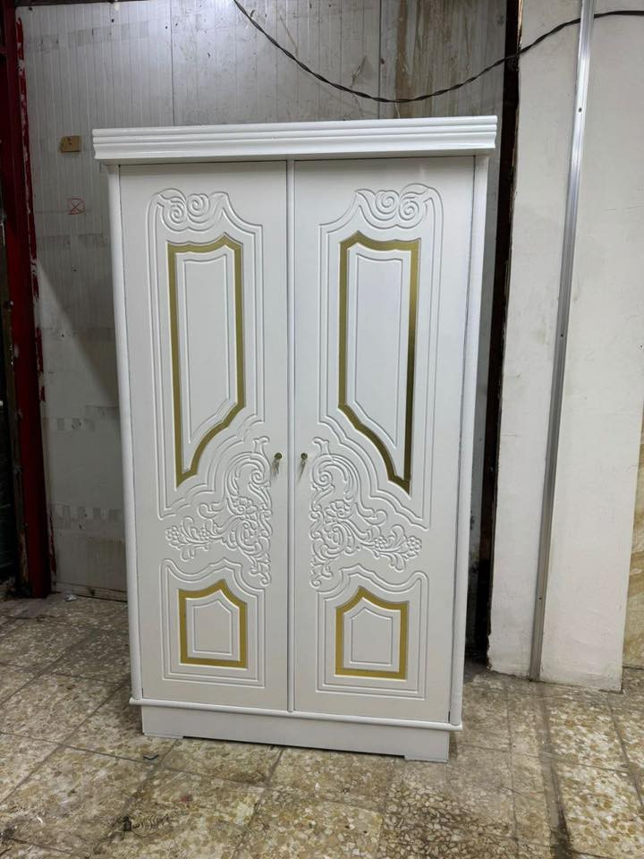 كنتور بابين شغل عراقي
لون اوف وايت 
الخارج ام دي اف 9 ملم 
الداخل جام 3 ملم 
القاعدة بلوك صاج 16 ملم 
الظهر فتح وشد براغي 

السعر 275 الف 

مع الشد والنقل داخل بغداد 
اطراف بغداد 10 الف

للتواصل واتساب / *********** 

لا يوجد محافطات فقط بغداد 🚫🚫🚫😘😘
