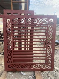 باب سياج حديد العرض ١٦٠ ارتفاع ١٩٠ تفصال غير مستخدم للبيع للاستفسار ال...