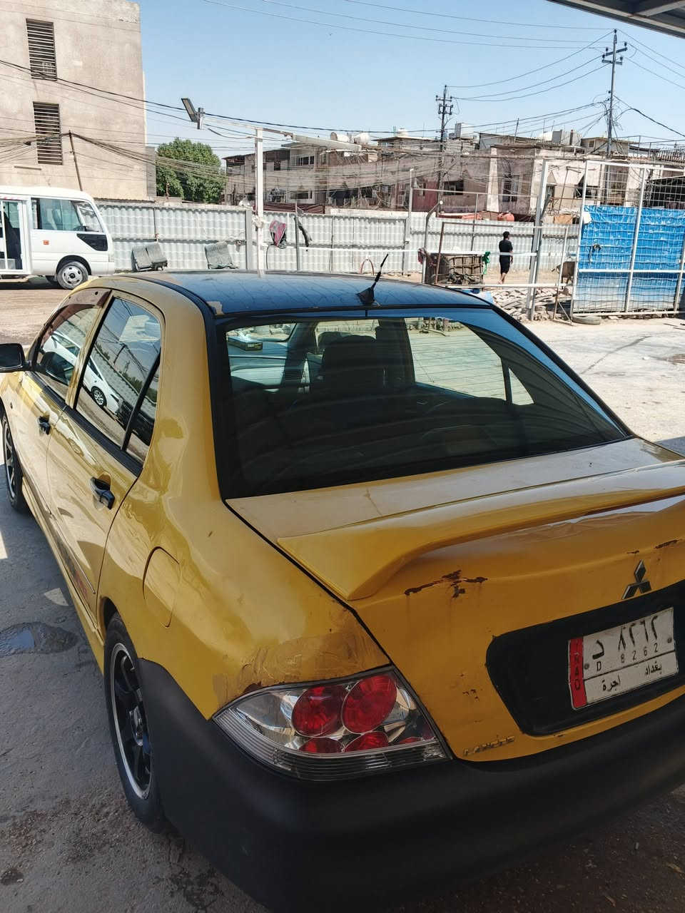 لانسر موديل ٢٠١٠ خليجي
سابقه كفاله عامه انطخت عندي بل جنطه 
يعني قطعه وحده صبغ الجنطه
سياره شركه العامه 
بدون دواخل سياره كفاله عامه 
كير مكينه كفاله 
تخم تاير جديد 
باتري جديد 
ويل كب 
سبايدر 
دركه ستيرن رياضي 
سياره كلش حلوه رياضيه شبابيه 
تريدها على باب الله هم ترهم 
رقم بغداد مشروع وطني بسمي 
رقمها رباعي مرتب حلو 
غرامات مصفره هيئه مصفره 
كير عادي كير عادي 
العنوان بغداد الامين 
***********
السعر ٦٧ وبيها مجال
