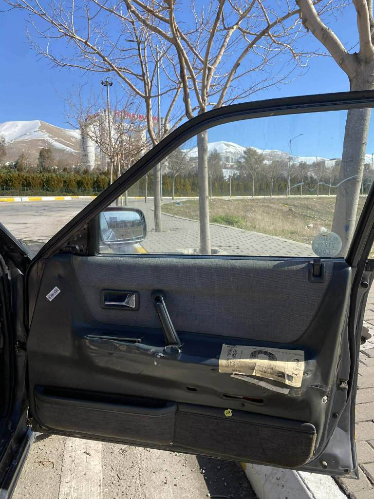 بەناوی خوای گەورە🖤
مازدا626
8و بەخ 
مۆدێل 1991
گێرو مەکینە تەقەو ڕەقە بەشەرت
ئاڕمی پلاستیکی سلێمانی
4تایەی مەزبوتە
ویلی سۆپەرە
سعري ٢٦ گه لا مه جه ل
بو زا نيا ري زيا تر ته له فون كه ن
0776 188 5753 السليمانية, العراق
