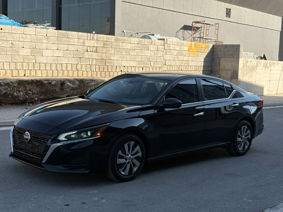 NISSAN ALTIMA 2024
مواصفات S : ماشيه 23,000 ميل 

جاملغ و بنيد صبغ بدون دواخل 
حادث خفيف و سطحي مو بجم 
بدون ارباك كله شركه ولا ارباك طاك بشرط 
كير و محرك و حجر و رادار وكهربائيات و بوابه 
بلاديه و بشرط كله شركة دينار واحد مابيها مصرف 
جاهزه السياره دهن و فلتر جديد مبدل 
بدون رقم يترقم شمالي مكان السياره سليمانيه

واتساب : ***********
